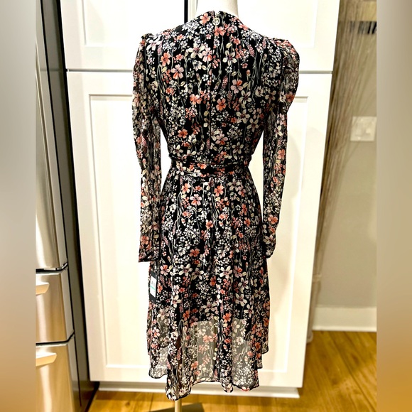NWT Tommy Hilfiger Self Belted Floral Print Lined Dress With Zip Back Closure - Picture 8 of 10